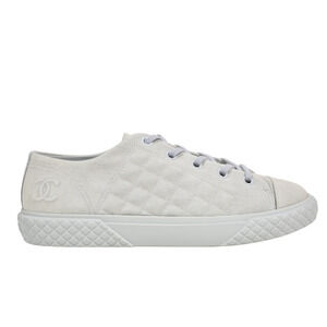 Chanel 22C Light Blue Grey Denim CC Logo Low Top Flat Runner Trainer Sneaker 39